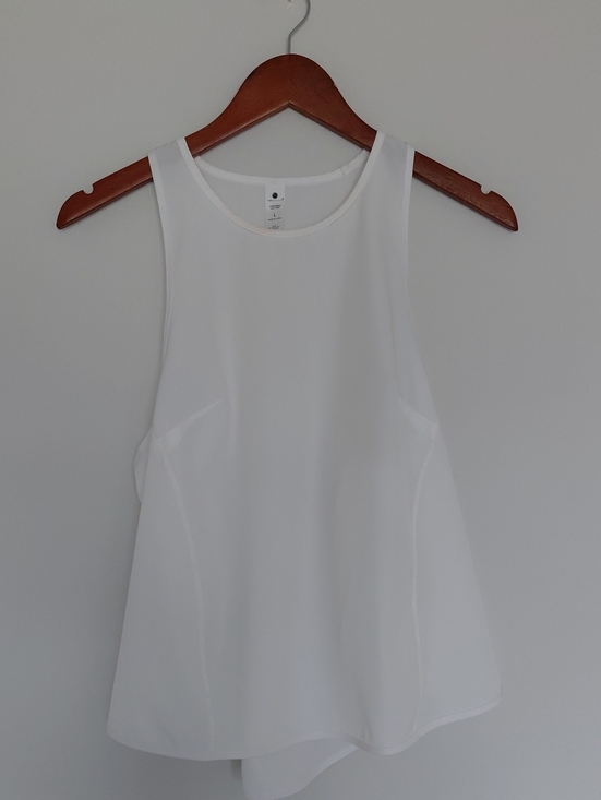 Yogalicious Tops - Yogalicious White Athletic Tank Top